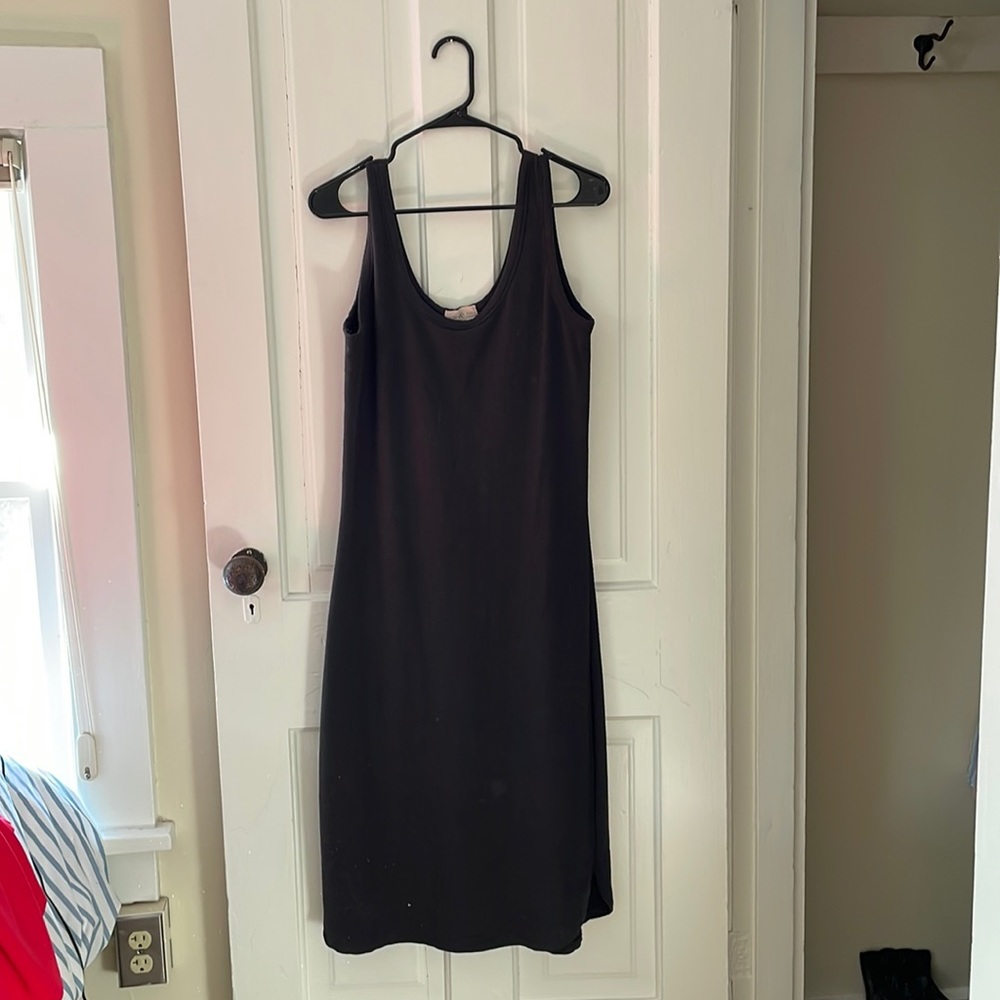 Thyme and Honey Medium olive gray sleeveless maxi